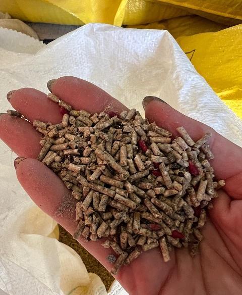 Комбикорма для птиц поросят кроликов