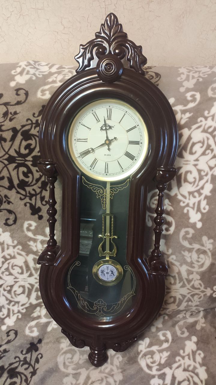 Настенные часы с боем в отличном состоянии