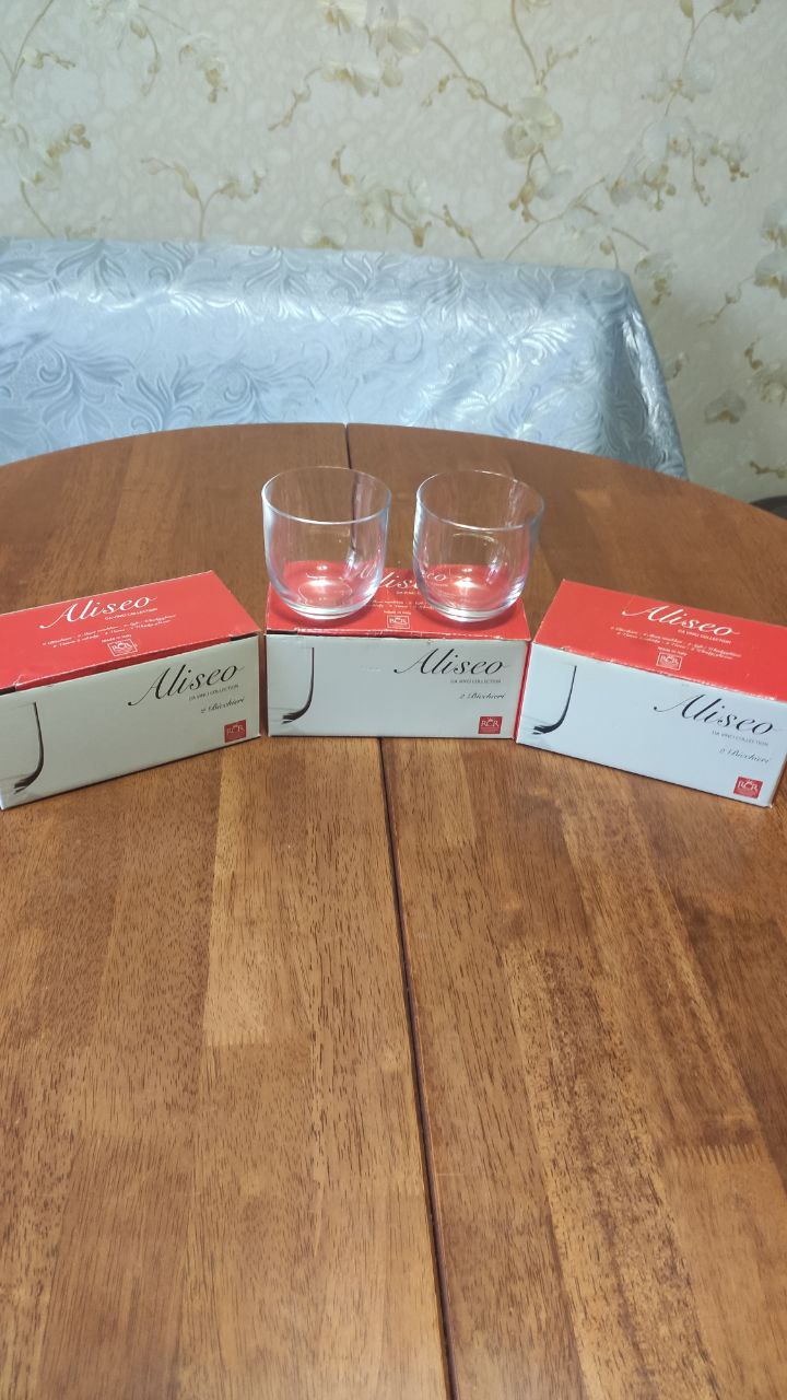 Продам стаканы новые в упаковке