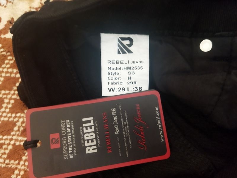 Новые джинсы мужские черные стильные фирмы Rebeli. 