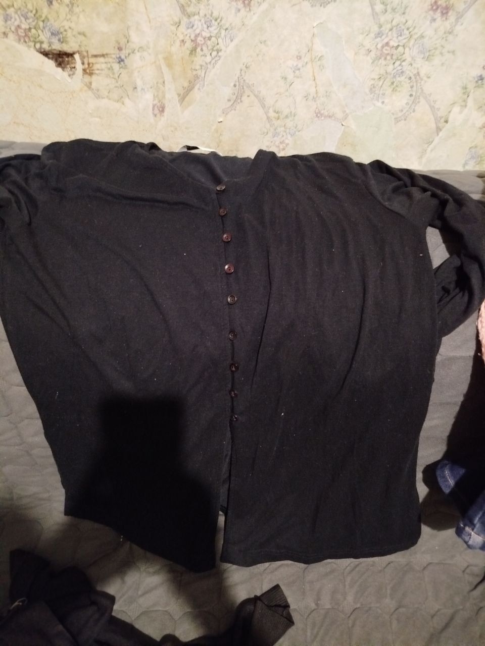 Отдам даром, самовывозом, пакет хороших вещей