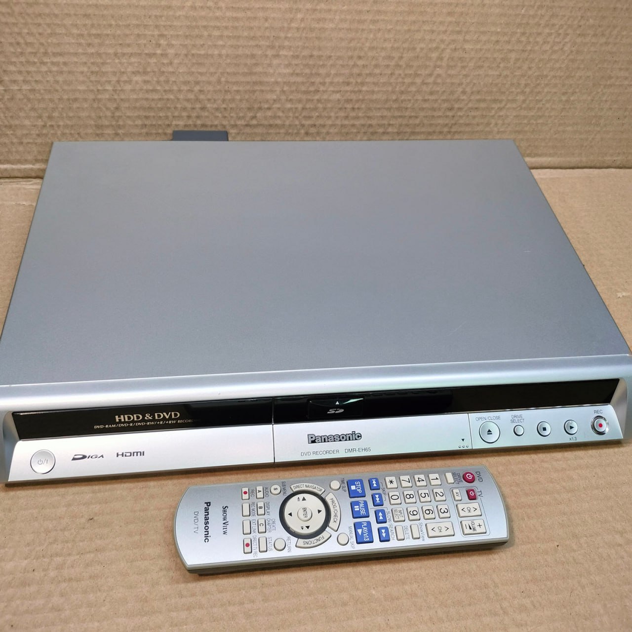 DVD рекордер Panasonic DMR-EH65 в отличном состоянии