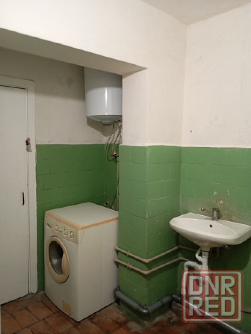 2 ком. в общежитии в Лен. р-не. ул. Павлодарская с ремонтом, вода 24/7