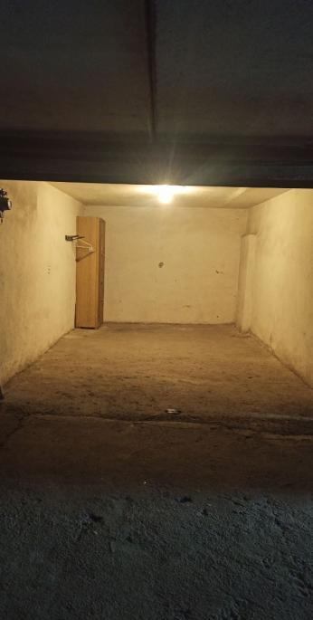 Гараж Ворошиловский р-н , ул. Октябрьская , ориентир Яма.