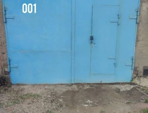 Продается гараж, ул. Января