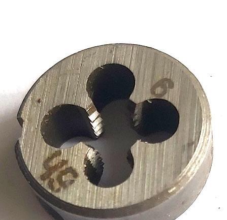 Плашка М6х1, ГОСТ 7740-71,20х7 мм, основной шаг.